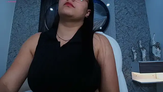 JessieLiu – webcam model profile photo Image 12