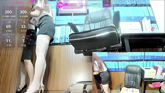 JessieLiu – webcam model profile photo Image 7