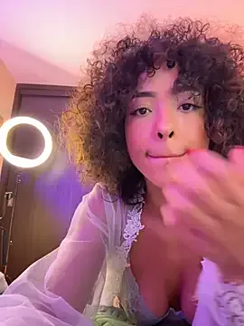 SweetieSinXXX – webcam model profile photo Image 17