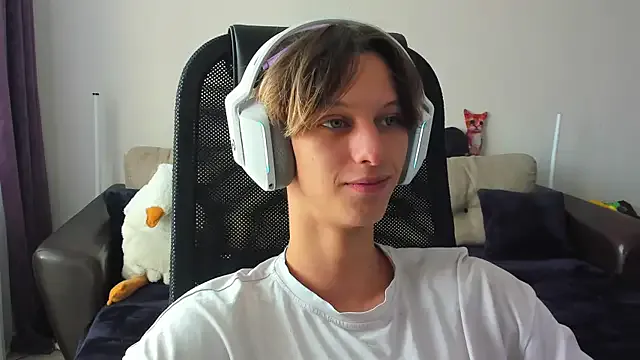 AyshaConnor – webcam model profile photo Image 16