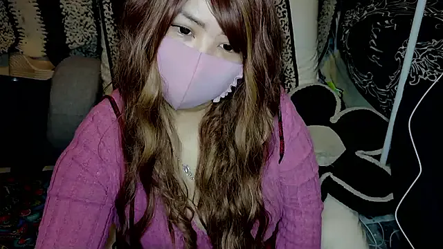 Dolce – webcam model profile photo Image 6