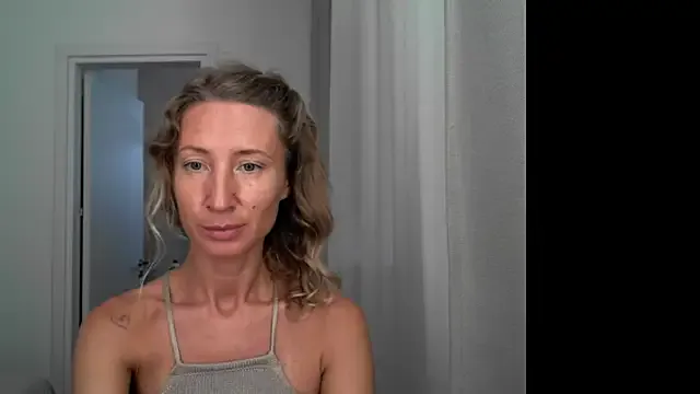 Anisyia – webcam model profile photo Image 7