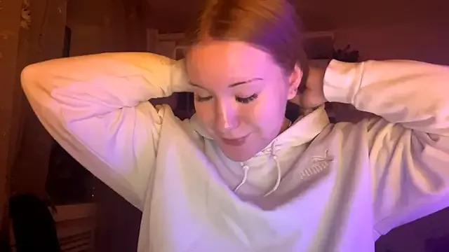 AnjaAmelia – webcam model profile photo Image 11