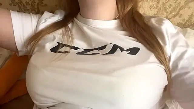 AnjaAmelia – webcam model profile photo Image 3