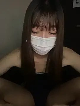 Dolce – webcam model profile photo Image 4