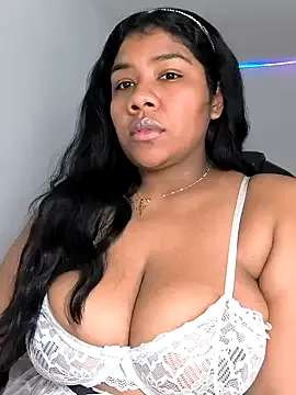 BeatriceVazqueze – webcam model profile photo Image 3