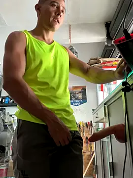 EsmeBrowm – webcam model profile photo Image 2