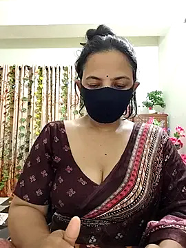 HaleyLyon – webcam model profile photo Image 15