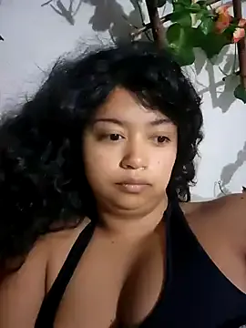 Brilliant-Kiss – webcam model profile photo Image 14