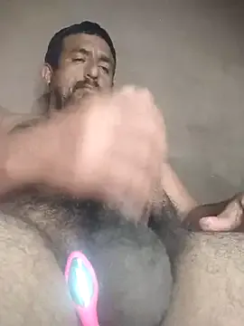 Dolce – webcam model profile photo Image 5