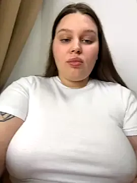 EstefaniaBrown – webcam model profile photo Image 12