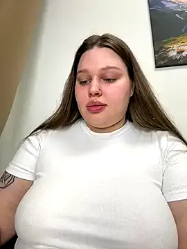 EstefaniaBrown – webcam model profile photo Image 15