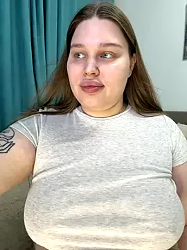 EstefaniaBrown – webcam model profile photo Image 2