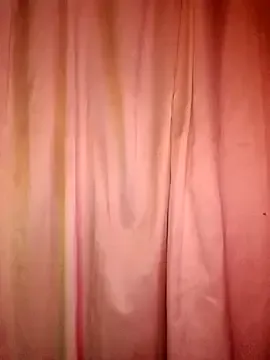 MiraKova – webcam model profile photo Image 17