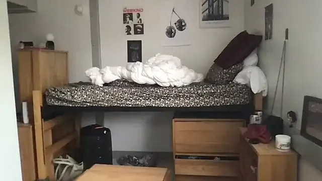 AlessaMiller – webcam model profile photo Image 8