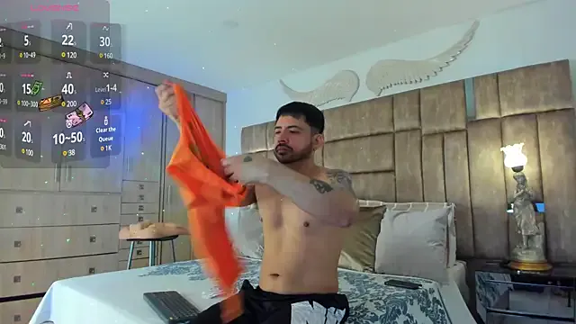 Dolce – webcam model profile photo Image 8