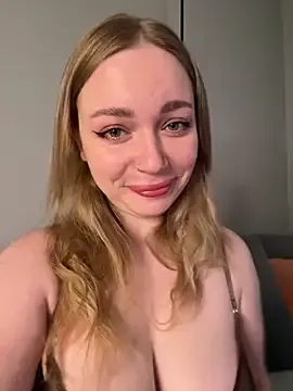 Tella_dream – webcam model profile photo Image 3