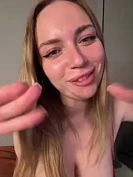 Tella_dream – webcam model profile photo Image 5