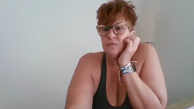 Dolce – webcam model profile photo Image 13