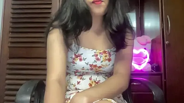 HannaMaison – webcam model profile photo Image 16