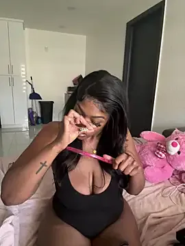 EvaOllin – webcam model profile photo Image 10