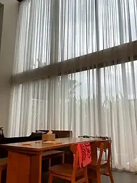 Skyller – webcam model profile photo Image 7