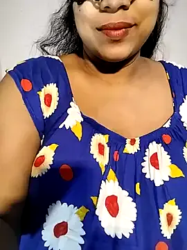 KateGale – webcam model profile photo Image 18