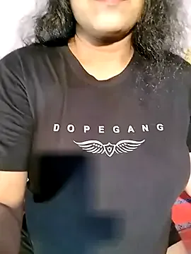 KateGale – webcam model profile photo Image 2