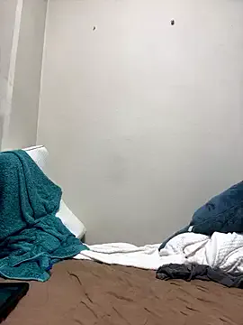 LilaSolace – webcam model profile photo Image 3