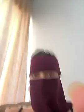 HaleyLyon – webcam model profile photo Image 14