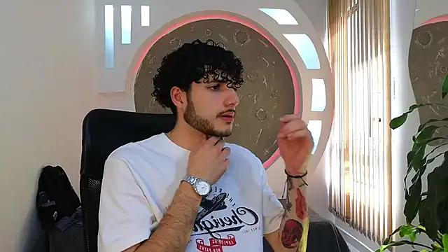 EmiraMiller – webcam model profile photo Image 11