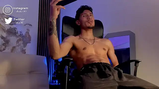 AyshaConnor – webcam model profile photo Image 3