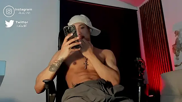 AyshaConnor – webcam model profile photo Image 7