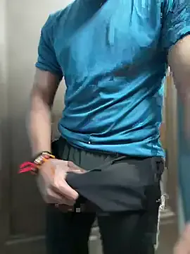 Dolce – webcam model profile photo Image 10