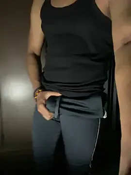 Dolce – webcam model profile photo Image 12