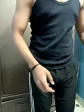 Dolce – webcam model profile photo Image 8