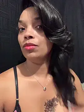 AdrianaAndrade – webcam model profile photo Image 13