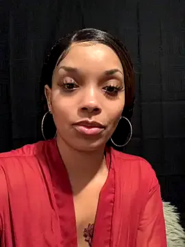 AdrianaAndrade – webcam model profile photo Image 14