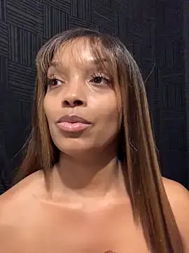 AdrianaAndrade – webcam model profile photo Image 19