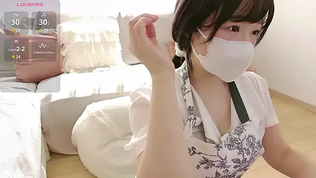 seraphine23 – webcam model profile photo Image 15