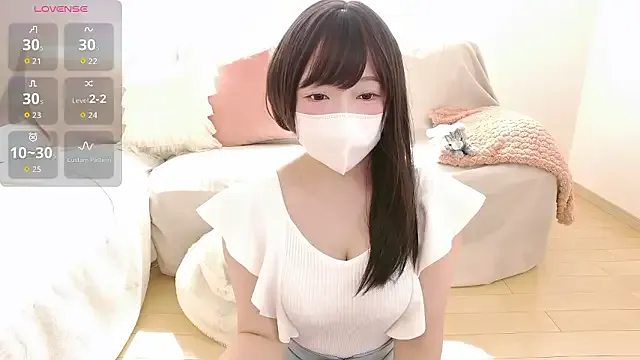 seraphine23 – webcam model profile photo Image 17