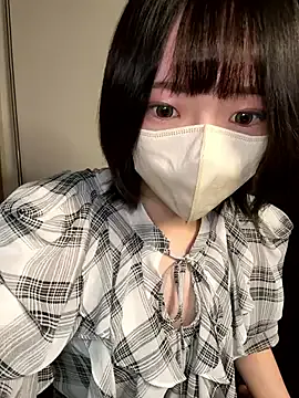 LaraCharm – webcam model profile photo Image 9