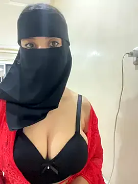 PollyElfi – webcam model profile photo Image 16