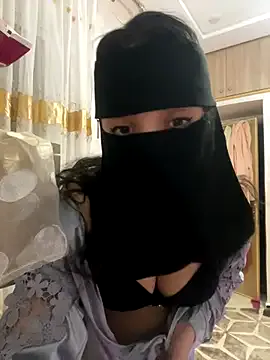 PollyElfi – webcam model profile photo Image 17