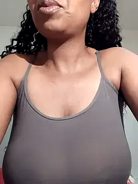 Fox-Lisa – webcam model profile photo Image 15