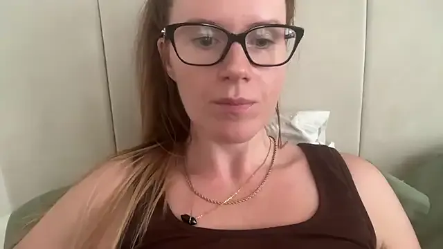 HannaMo – webcam model profile photo Image 6