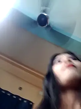 Bella – webcam model profile photo Image 13