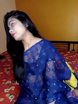 Bella – webcam model profile photo Image 7