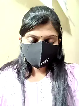 Scarlett – webcam model profile photo Image 3