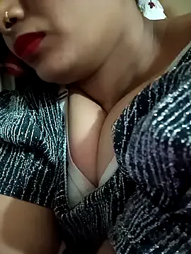 Scarlett – webcam model profile photo Image 4